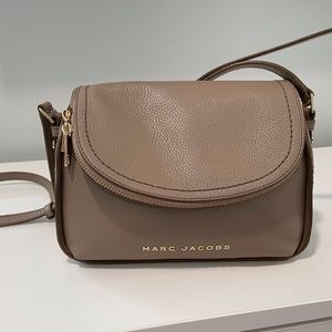 Marc Jacobs Mini The Groove Leather Messenger Bag